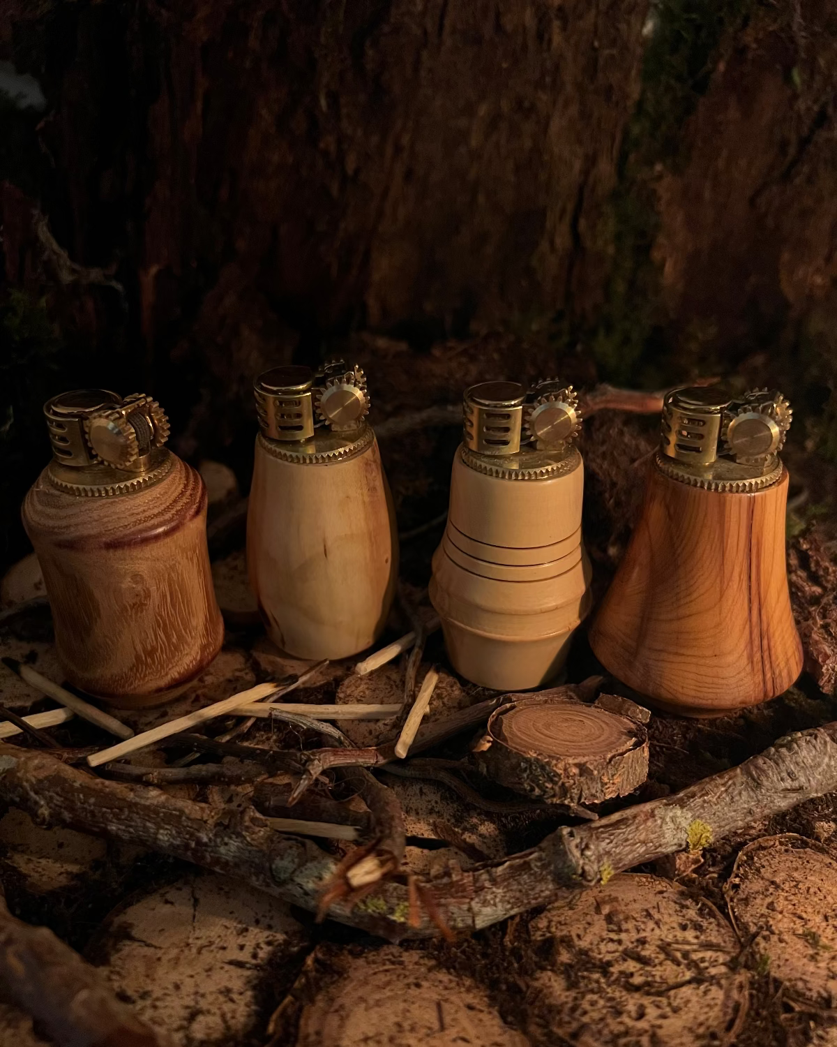 briquet en bois yadubois image de collection